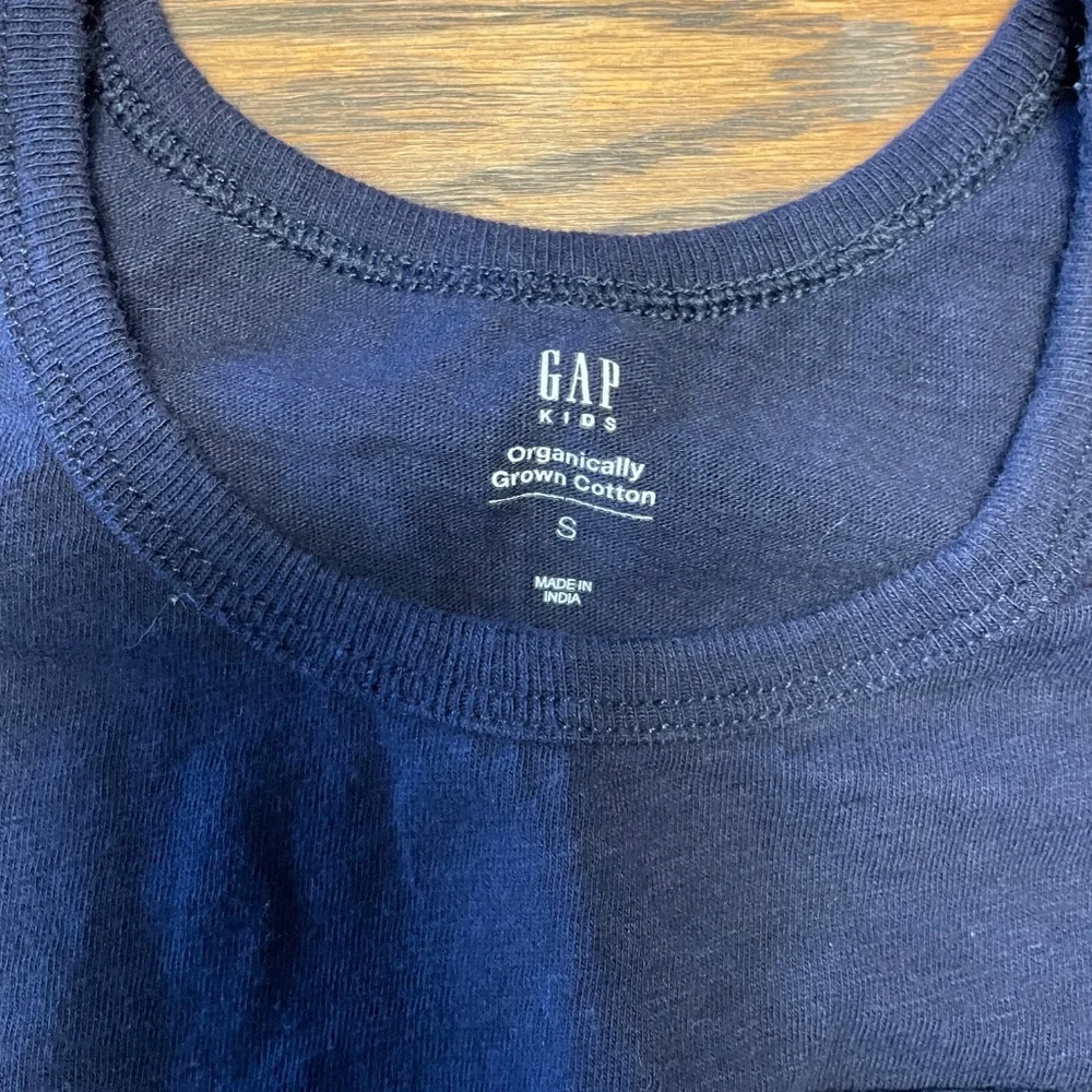 Gap navy tank, 100% cotton